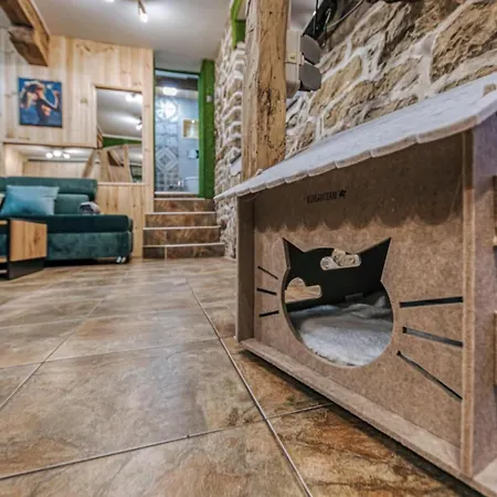 Hide Hub Guest Appartement *