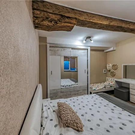 Hide Hub Guest * فيليكو ترنوفو